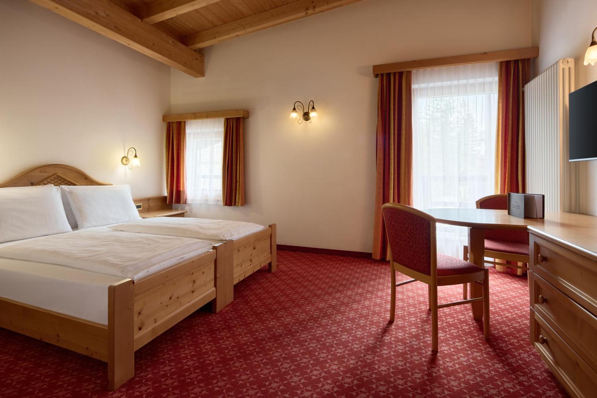 Hotel Des Alpes La Villa  Phòng bức ảnh